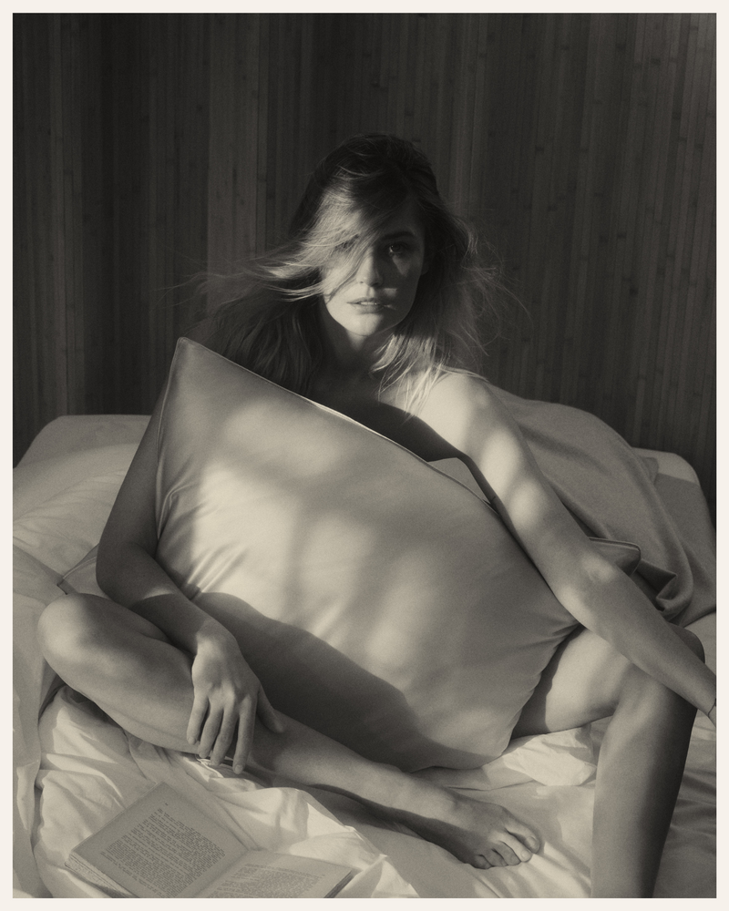 Silk Pillowcase 50x70 cm | Wild Chamomile